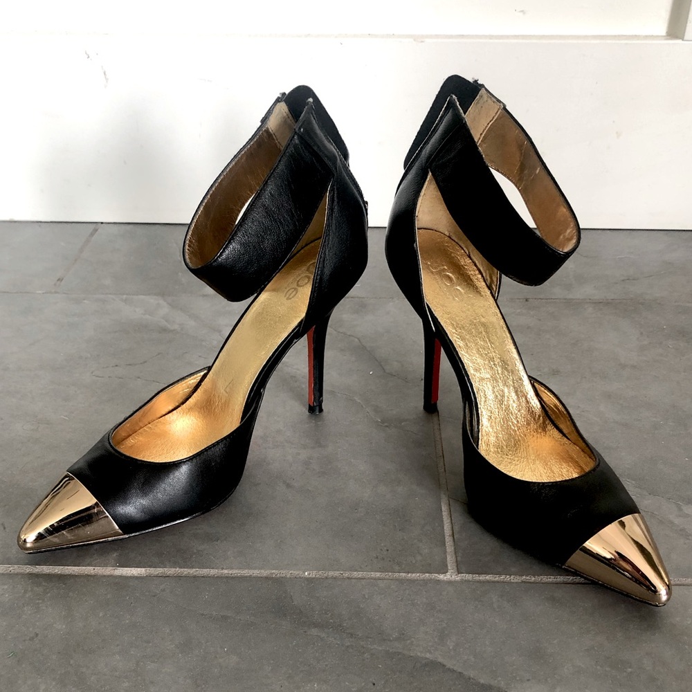 Joe Fresh Black and Gold Heels